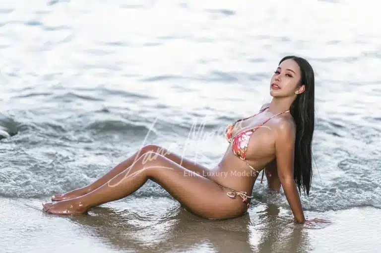 Lisa-Escort-Phuket1