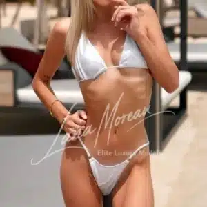 Glamorous blonde bikini beauty in Dubai