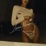 Dubai escort model showing sexy waist