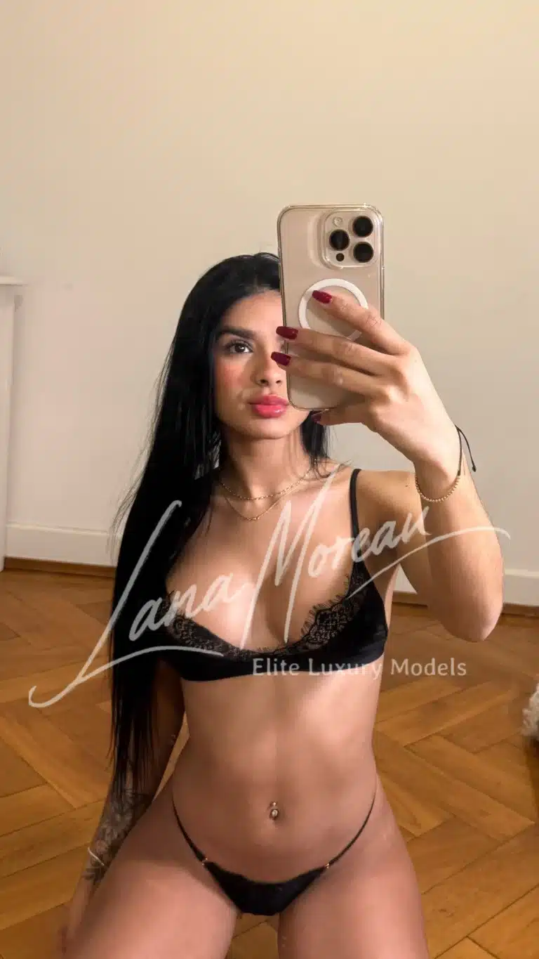 michell-escort-ibiza11